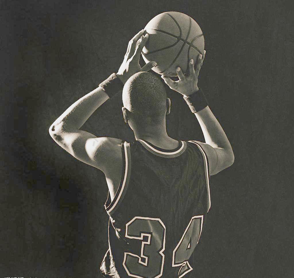 登哥七抢断 登哥七抢断